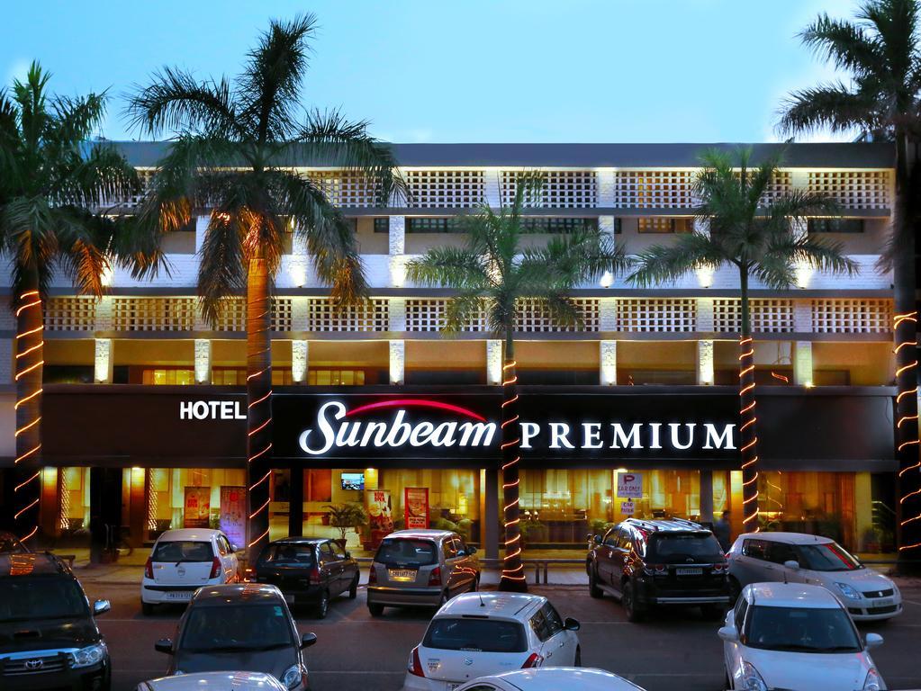 Sunbeam Premium Hotel Zirakpur Exterior photo